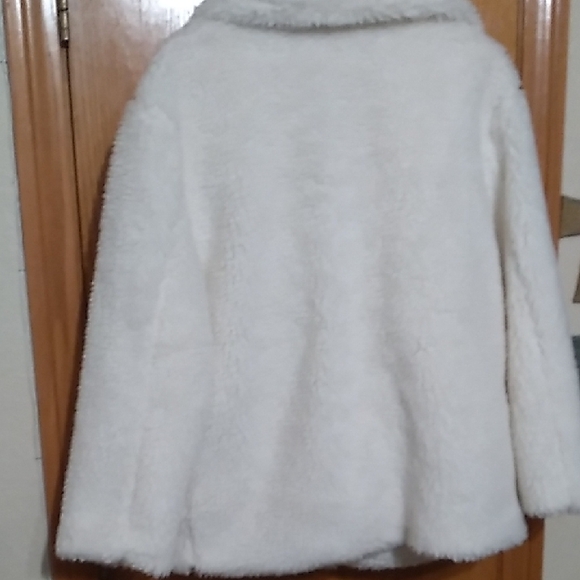 Vigoss Cream Teddy Jacket - Picture 6 of 7